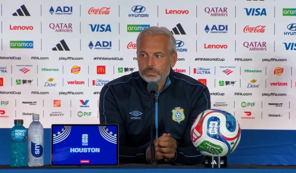 Coupe du Monde 2026 : Sébastien Desabre, la force tranquille des Léopards avant le choc face au Portugal