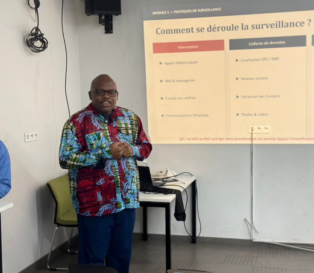 « Votre téléphone, c’est votre vie, mais c’est aussi une arme », Trésor Kalonji met en garde contre la guerre invisible du numérique contre les DDH
