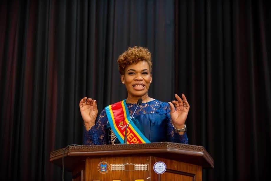 Leadership féminin : La député Dollie Tshilombo salue l’engagement du Réseau des Femmes Parlementaires