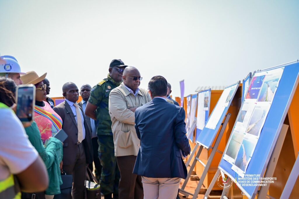 Kongo-Central : Jean-Pierre Bemba inspecte l’avancement des travaux du Port de Banana et insiste sur la protection des mangroves