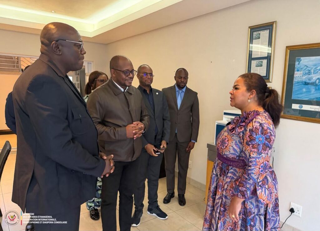 Diplomatie économique : Thérèse Kayikwamba visite à Durban un immeuble acquis par la RDC pour promouvoir ses minerais