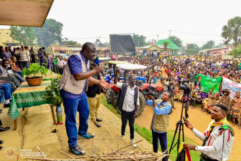 Mweka : Muhindo Nzangi mise sur les semences et la mécanisation pour relancer la production agricole
