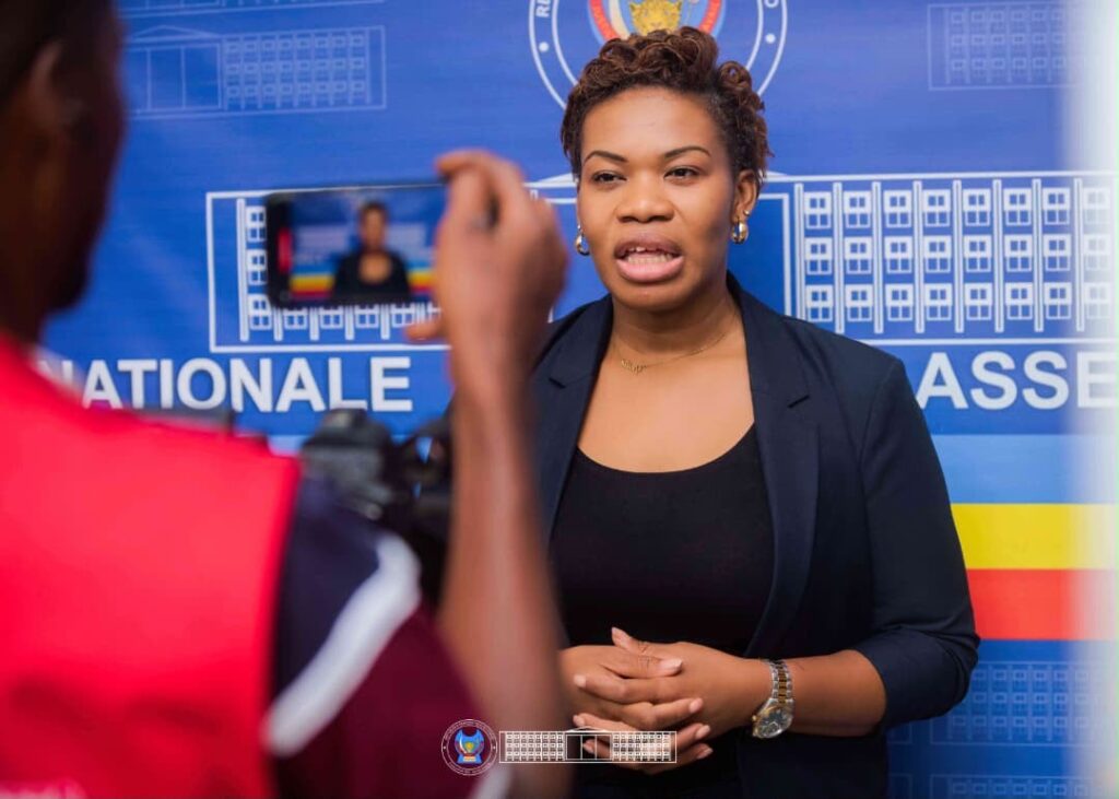 RDC : sécurité, routes, eau et électricité au cœur du rapport de vacances parlementaires de Dollie Tshilombo à Tshangu
