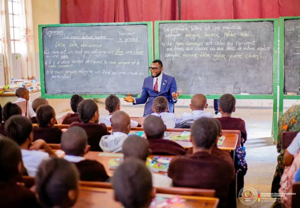 RDC : les Clubs de Veille Citoyenne s’installent dans les écoles pour renforcer le civisme des élèves