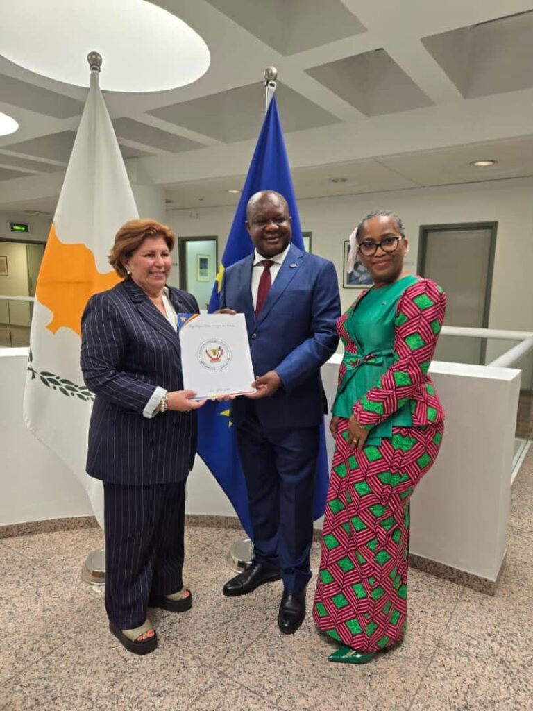 RDC–Chypre : Crispin Mbadu porte la candidature de Juliana Amato Lumumba et plaide pour le renforcement des relations bilatérales