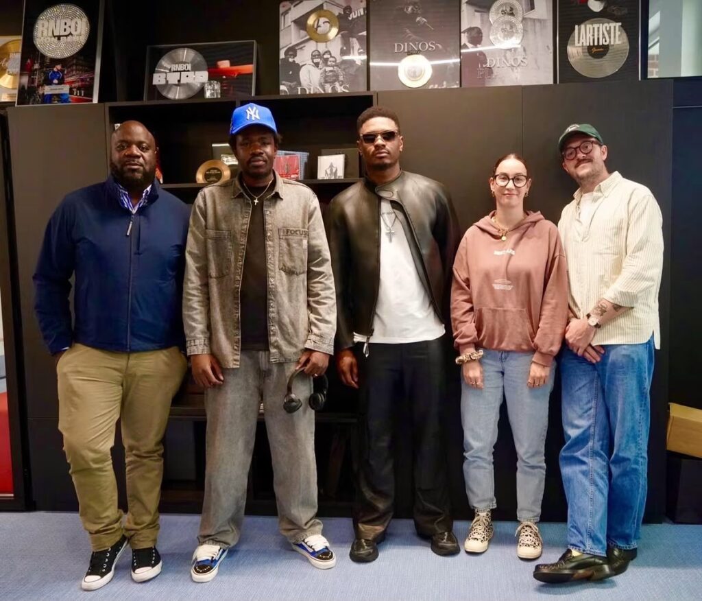 Musique : Gally signe un contrat d’édition avec Because Music