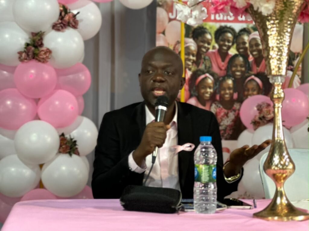 Octobre Rose : le Dr Joseph Kalemba sensibilise au dépistage précoce du cancer du sein