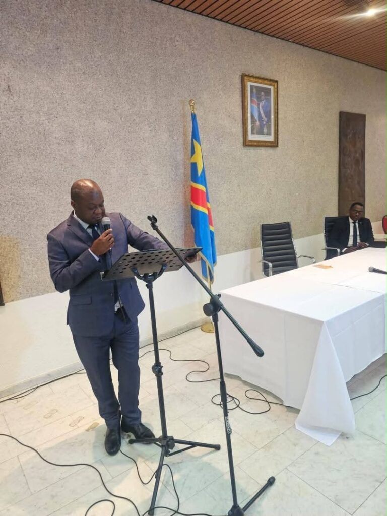 Bruxelles : Crispin Mbadu lance la plateforme d’identification numérique