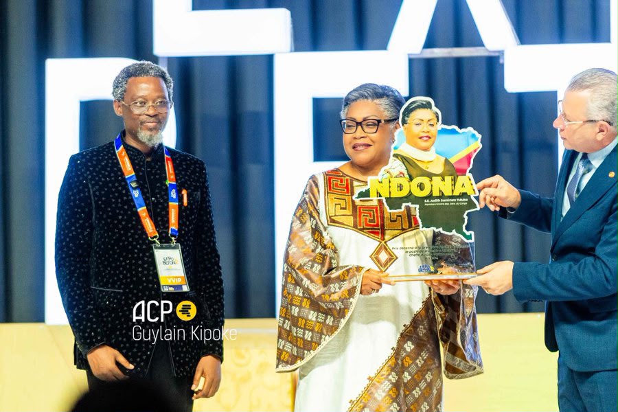 ExpoBéton RDC : Judith Suminwa distinguée par le prix « Ndona »