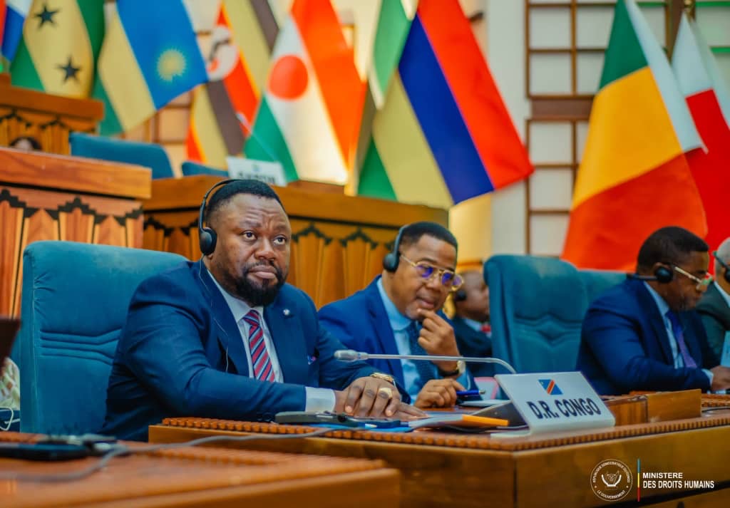 Dakar : Samuel Mbemba accuse Joseph Kabila de menacer la paix et alerte sur une escalade des violences dans l’Est