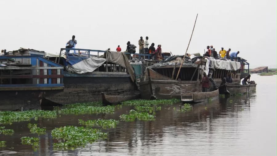 Équateur : une dizaine de morts et plusieurs disparus après la collision de deux embarcations sur le fleuve Congo